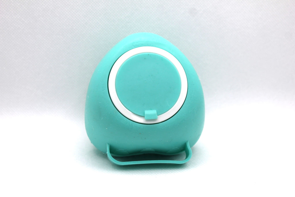 Bath Brush with Integrated Dispenser